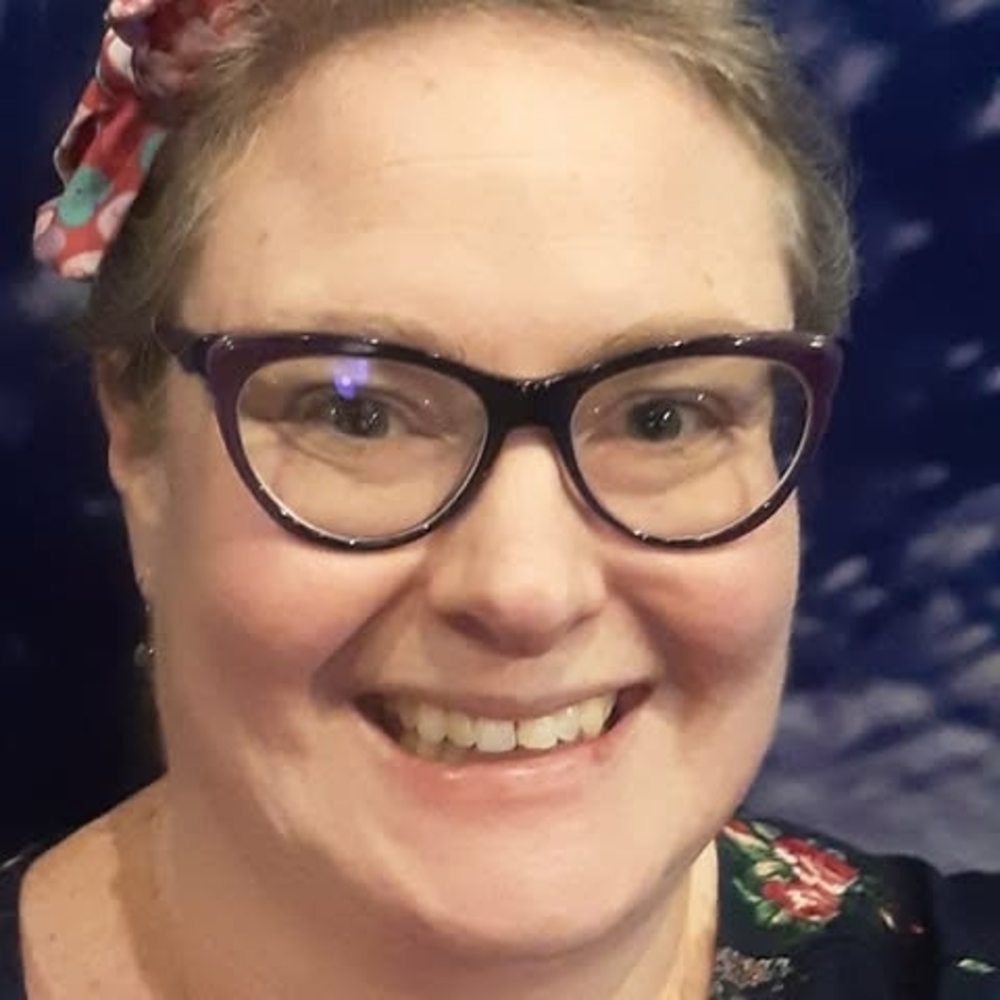 Meet your Posher, Stephanie